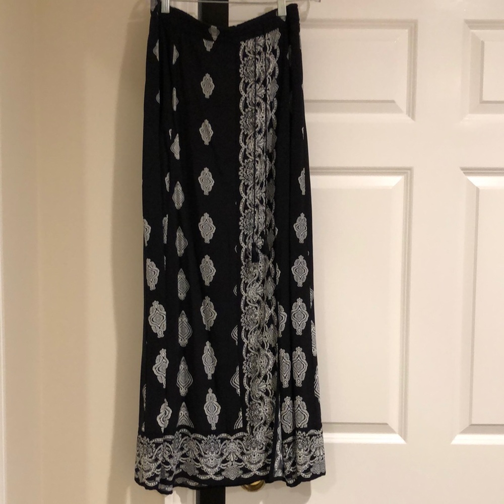 White House Black Market Black Maxi Skirt with White Pattern